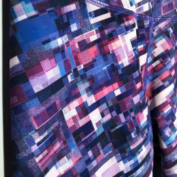 Prana Supernova Fractal Roxanne Capri Leggings Activewear Bottoms Size Medium - Picture 4 of 8